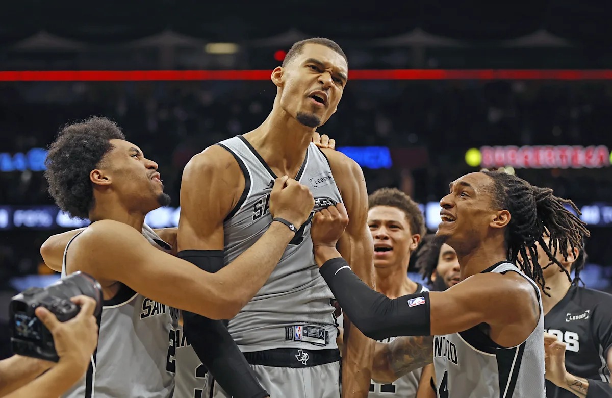 维克托·韦班亚马荣登NBA 2K27封面，解释降薪缘由