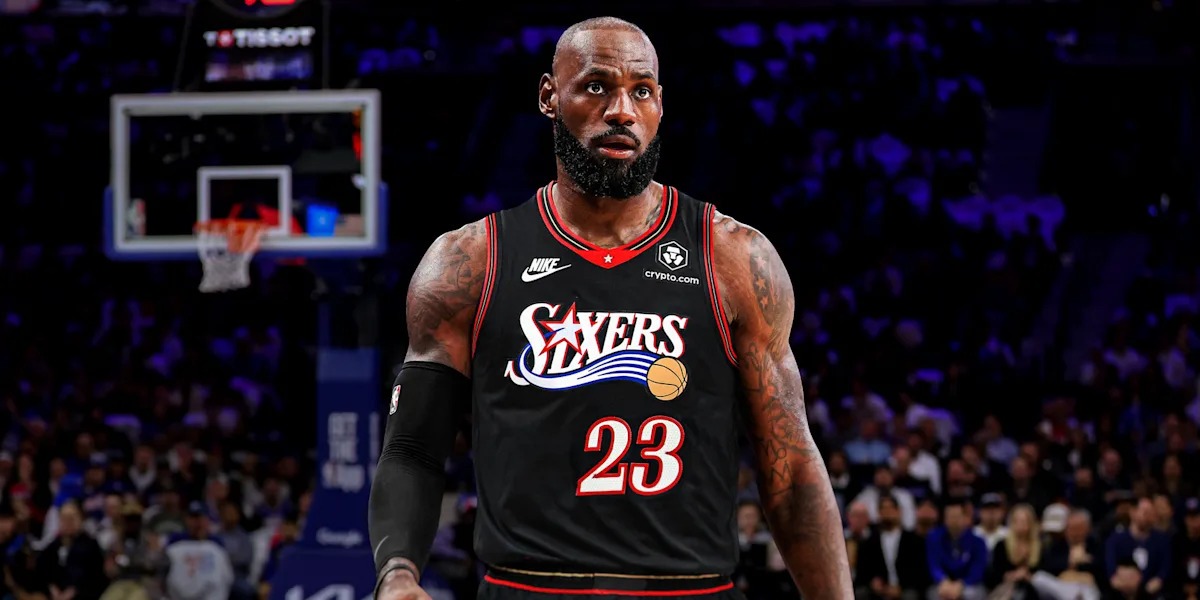 勒布朗·詹姆斯与NBA生涯十大最佳“最后一幕”