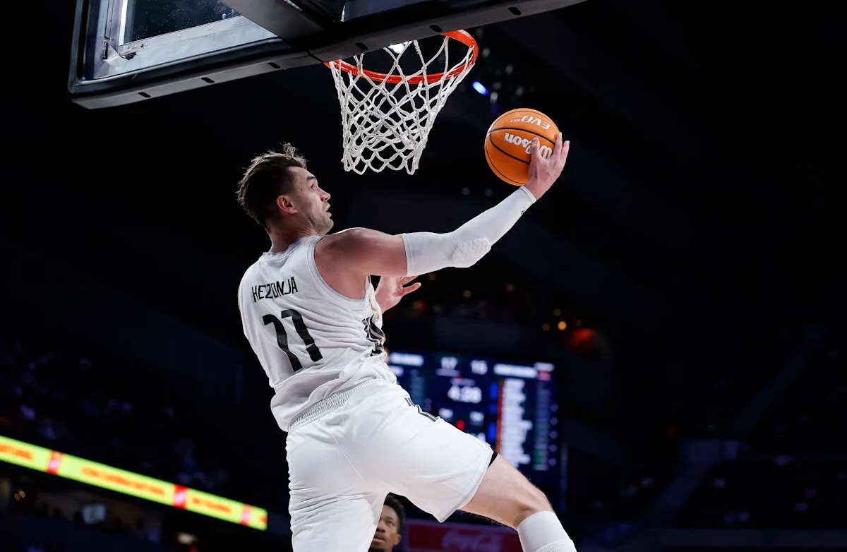 马利奥·赫佐尼亚1年280万美元签约骑士，自2020年以来首次重返NBA