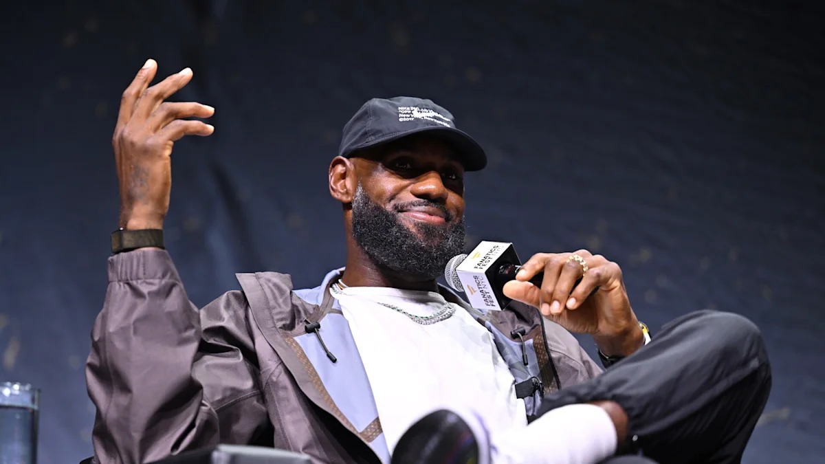 据报道，勒布朗·詹姆斯与ESPN接近达成协议，将制作关于新赛季的系列纪录片