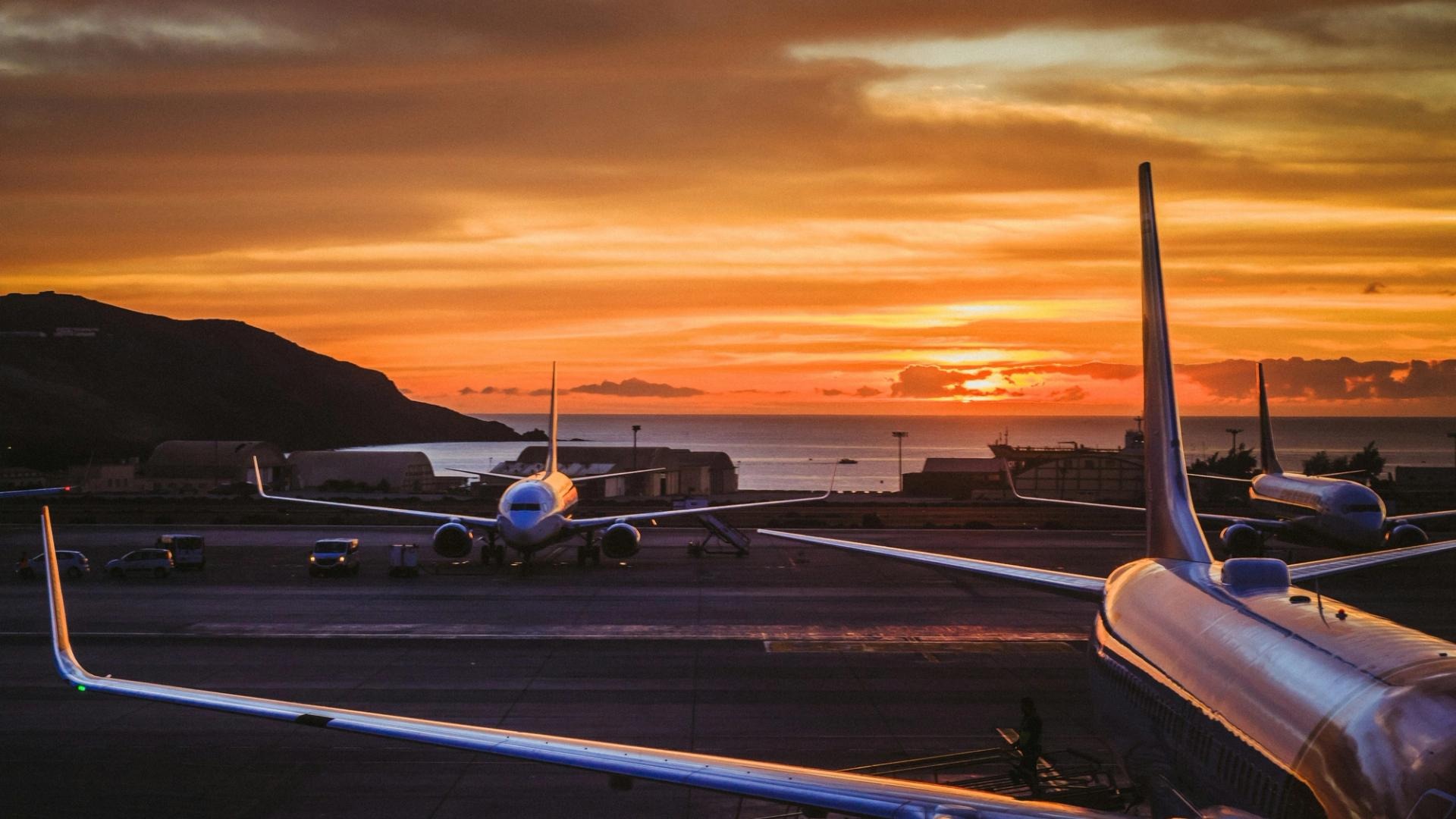 FlightAware起诉Kalshi：航班取消下注引发数据与商标之争