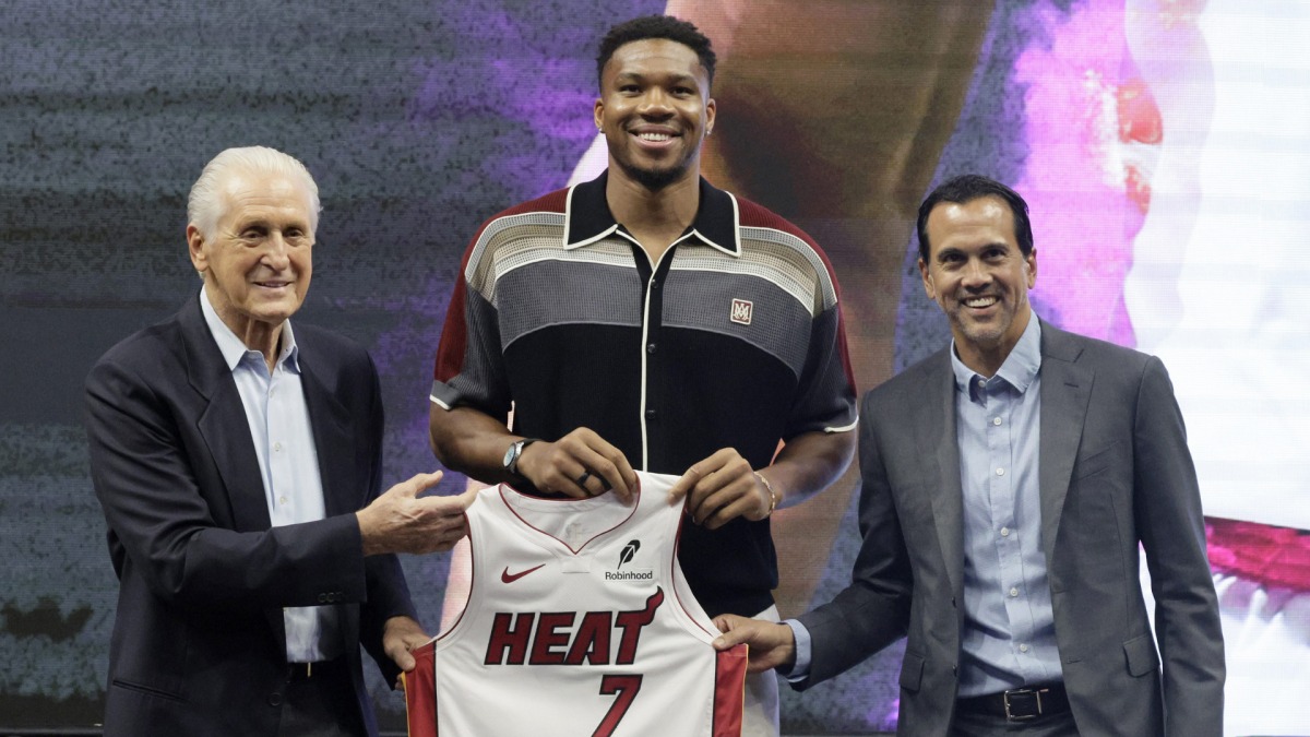 NBA夏季之最：最疯狂的合同、最大的赌博、最令人遗憾的休赛期、最愚蠢的言论等