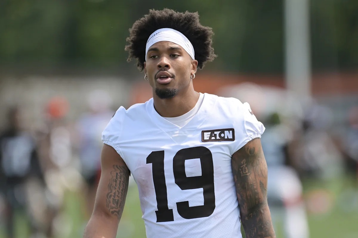 NFL裁员追踪直播：各队赶在截止日前将名单缩减至53人
