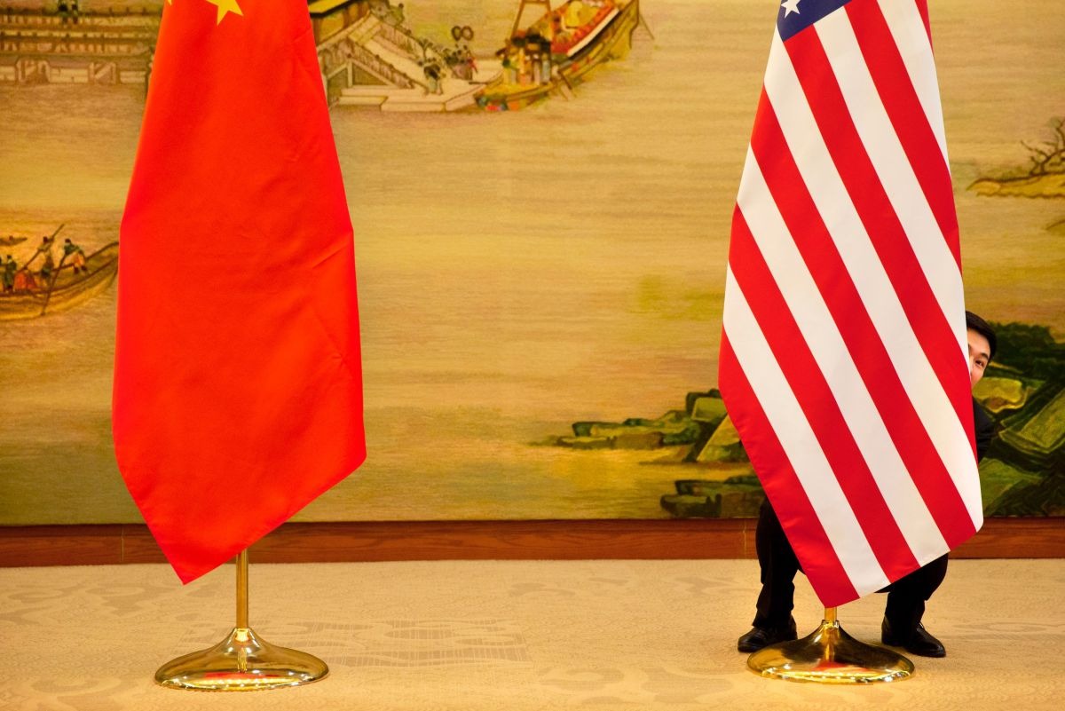 美国正在围绕无人机和机器人筑墙，但中国凭借规模优势可寻路突围