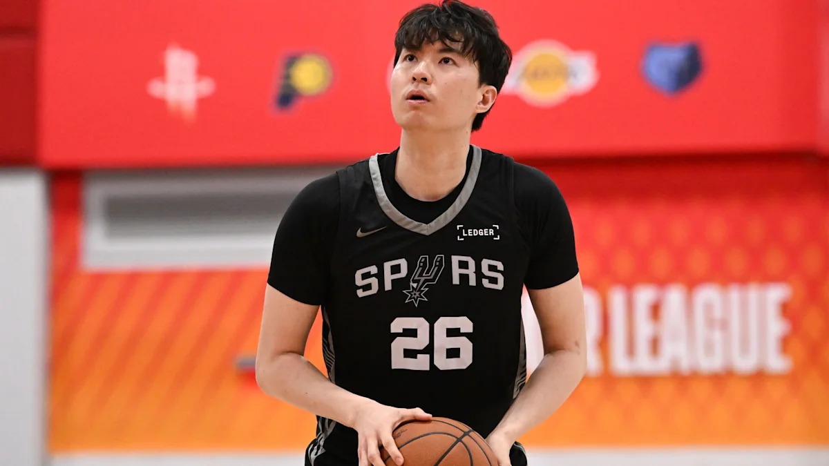 NBA休赛期动态/传闻2026：开拓者签下韩国“王牌”，爱德华兹最爱球馆揭秘