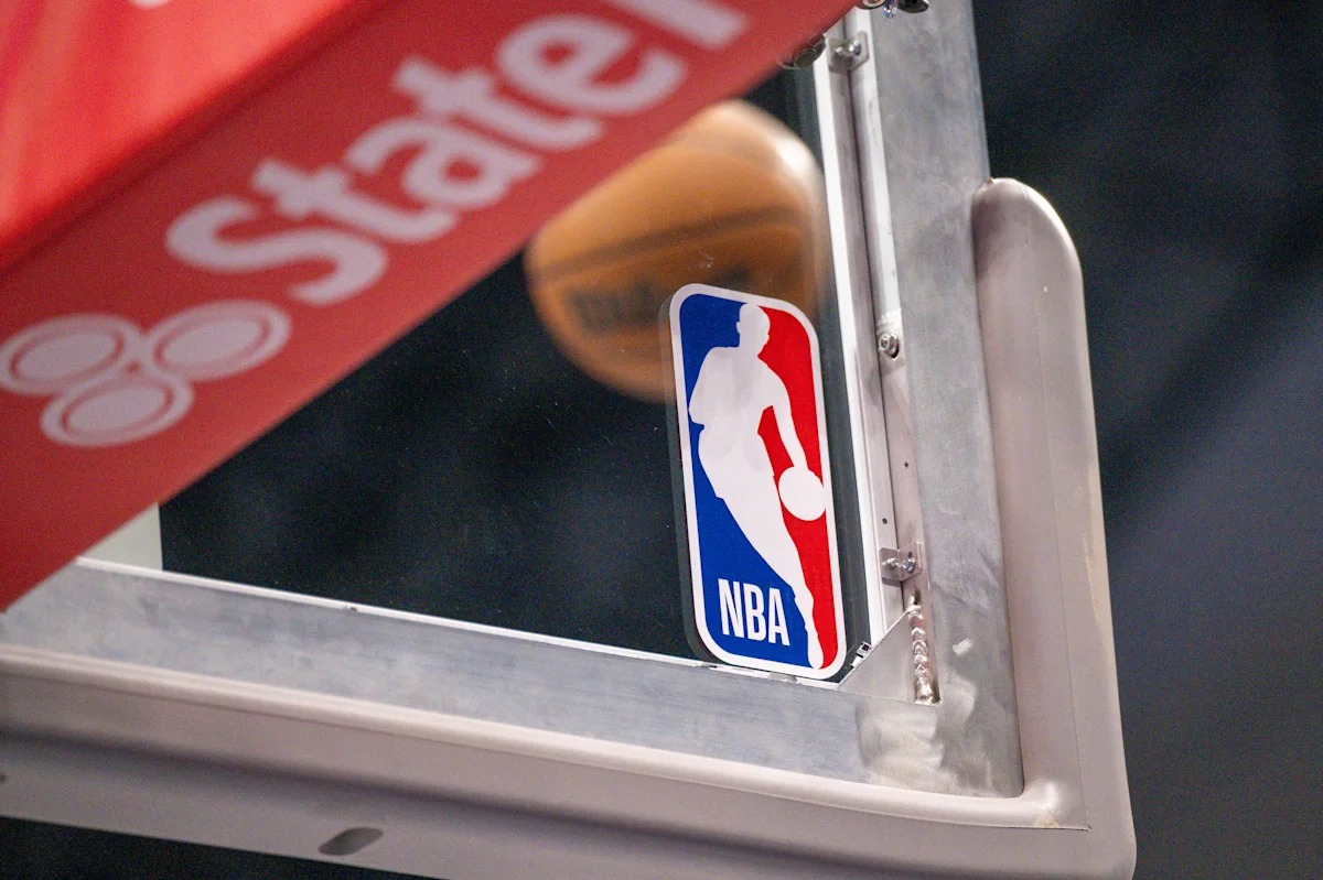 NBA总裁萧华承认：处罚快船“也在惩罚球迷”