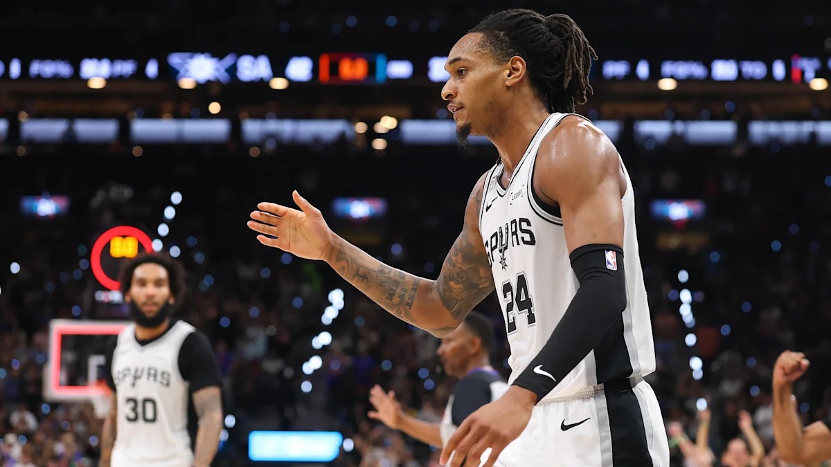 是的，德文·瓦塞尔就是NBA百大球员