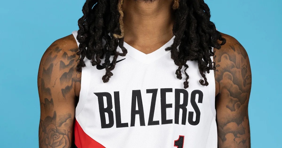 本赛季穿新球衣看起来超违和的24位NBA球员：詹姆斯、字母哥、莫兰特等领衔