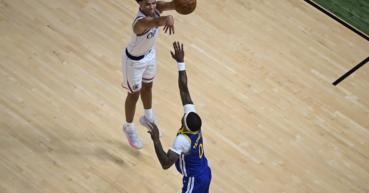 基顿·瓦格勒NBA季前赛首秀命中关键一击